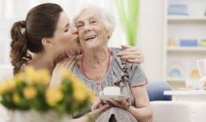 cuidadora ancianos