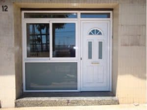 puertas aluminio araque