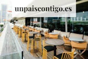 dining set outside restaurant
