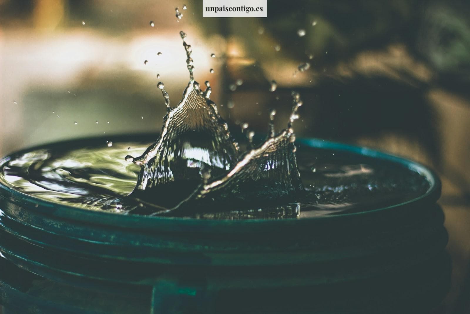 water drop on bucket photo