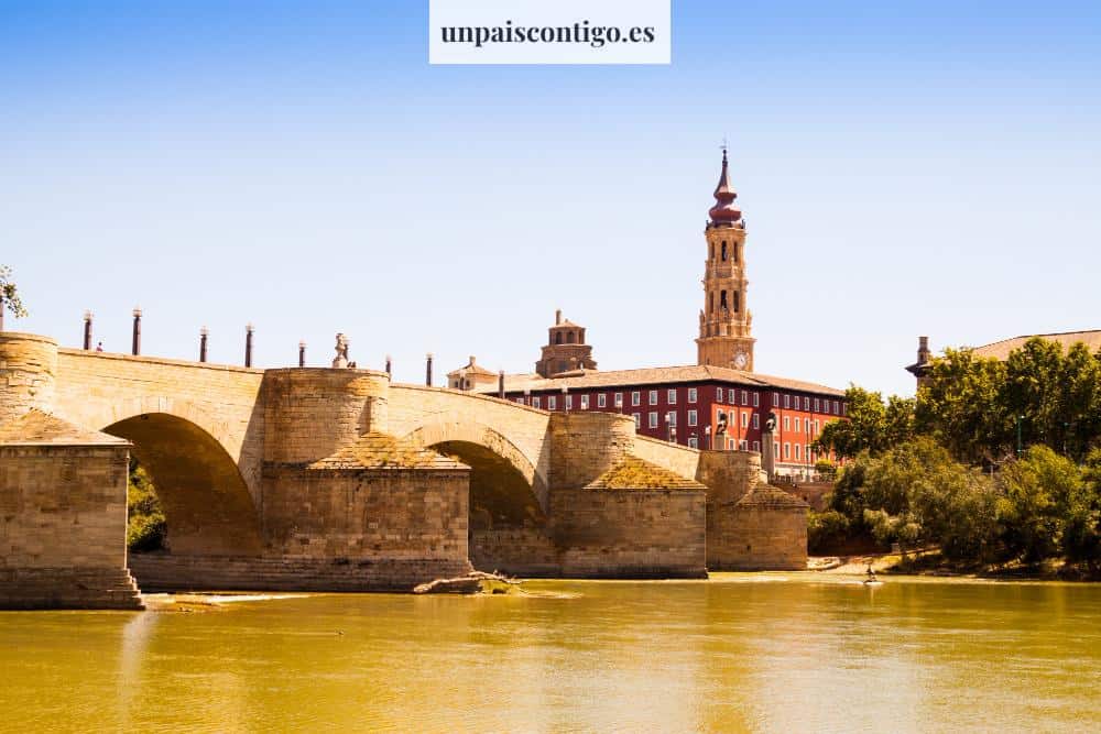 puente en sevilla